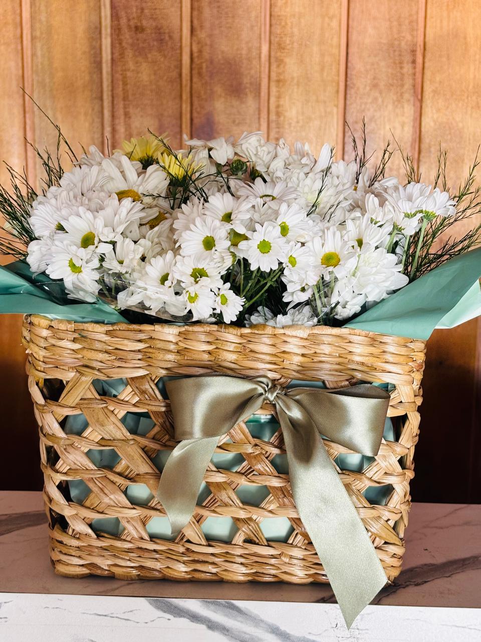 cesto de margaridas